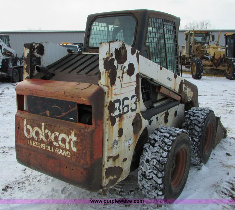 image for item I6612 2000 Bobcat 863 skid steer