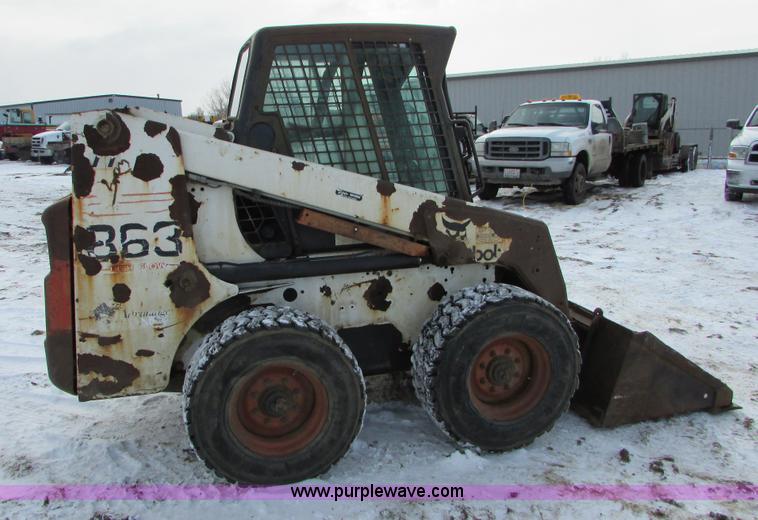 image for item I6612 2000 Bobcat 863 skid steer