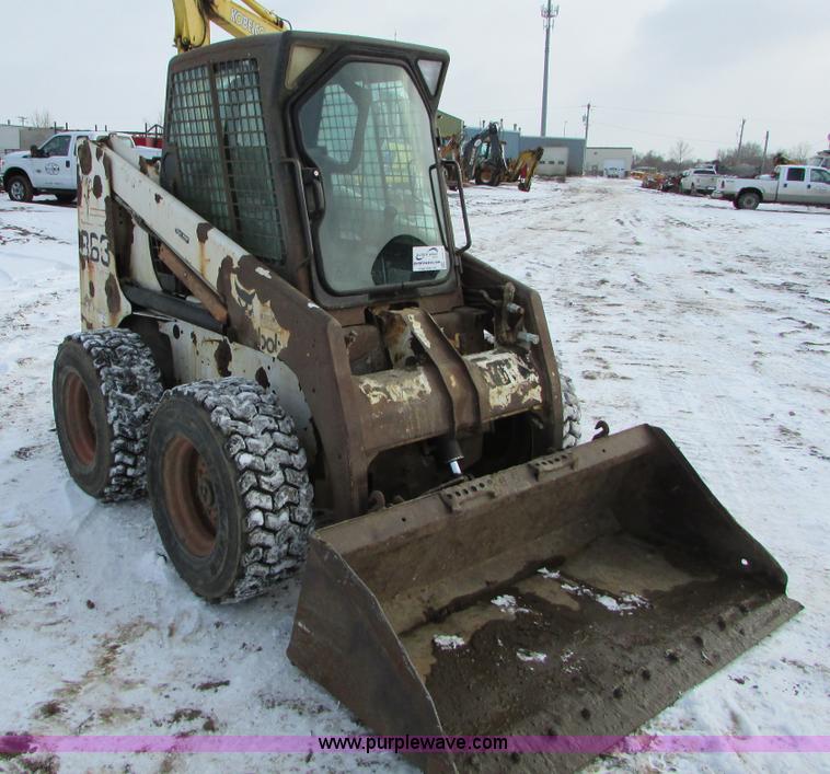 image for item I6612 2000 Bobcat 863 skid steer