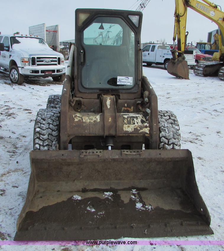 image for item I6612 2000 Bobcat 863 skid steer