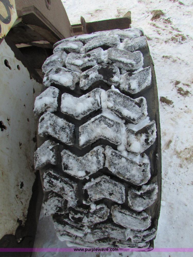 image for item I6612 2000 Bobcat 863 skid steer