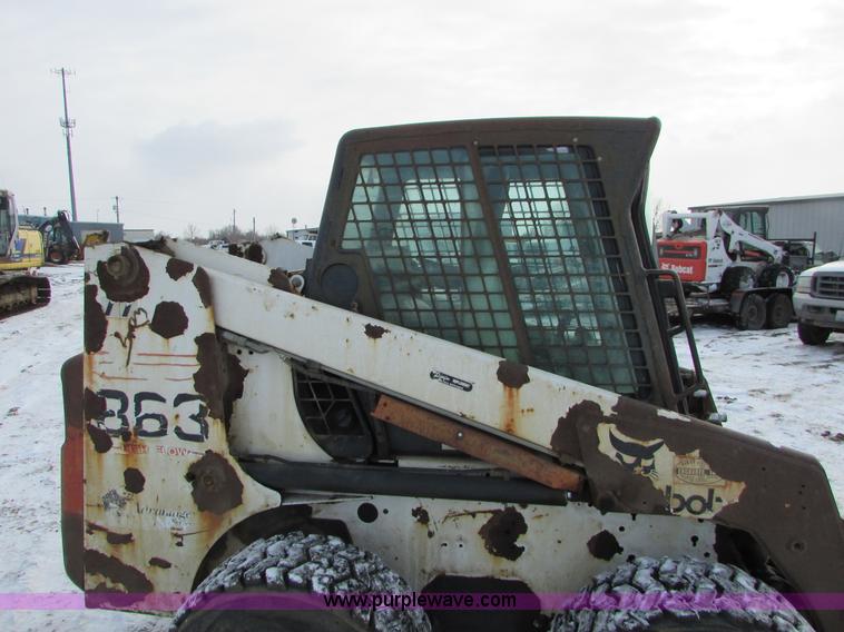 image for item I6612 2000 Bobcat 863 skid steer