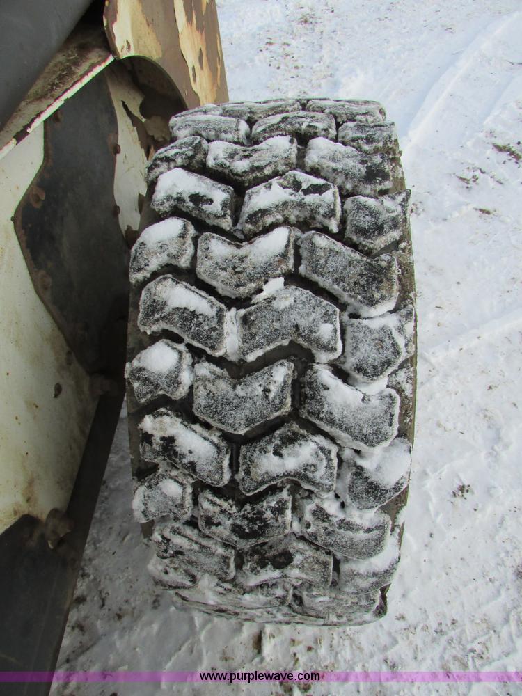 image for item I6612 2000 Bobcat 863 skid steer