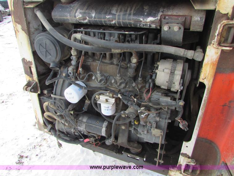 image for item I6612 2000 Bobcat 863 skid steer