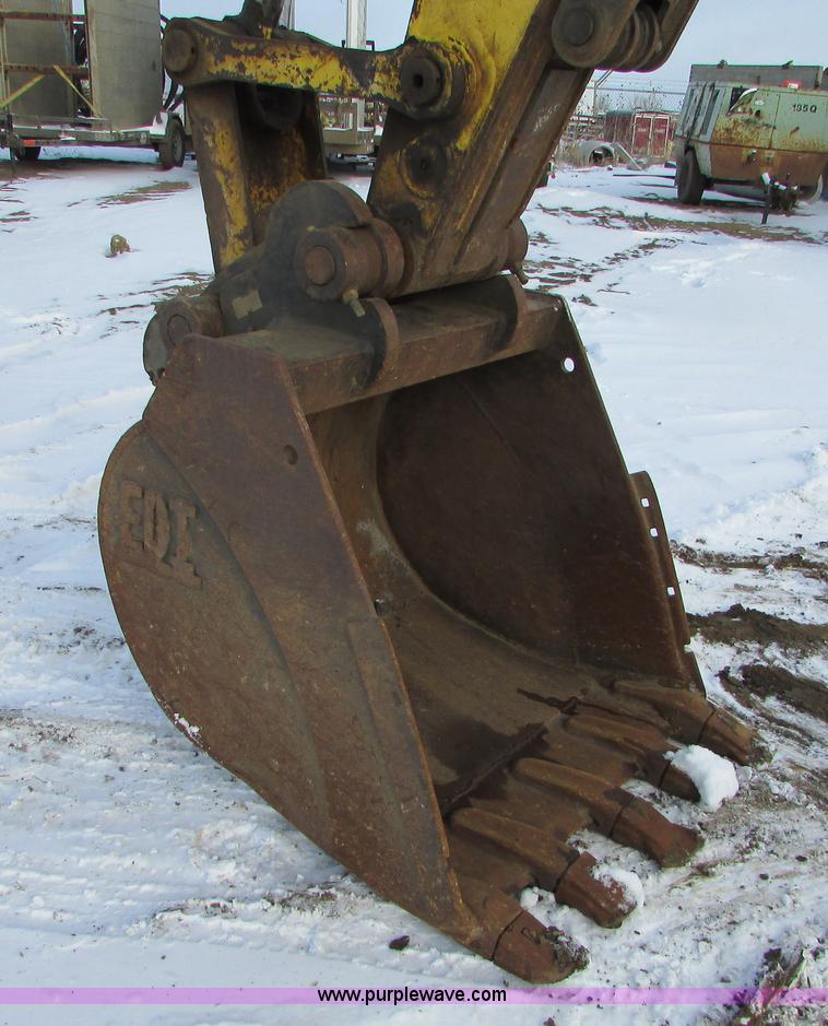 image for item I6613 2001 Kobelco SK-160 LC excavator