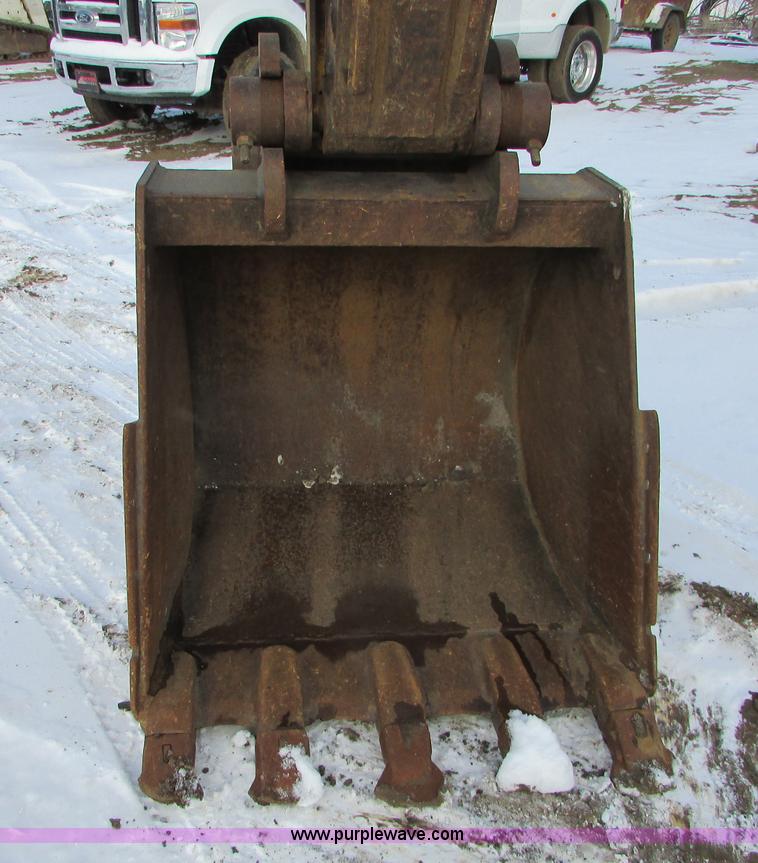 image for item I6613 2001 Kobelco SK-160 LC excavator