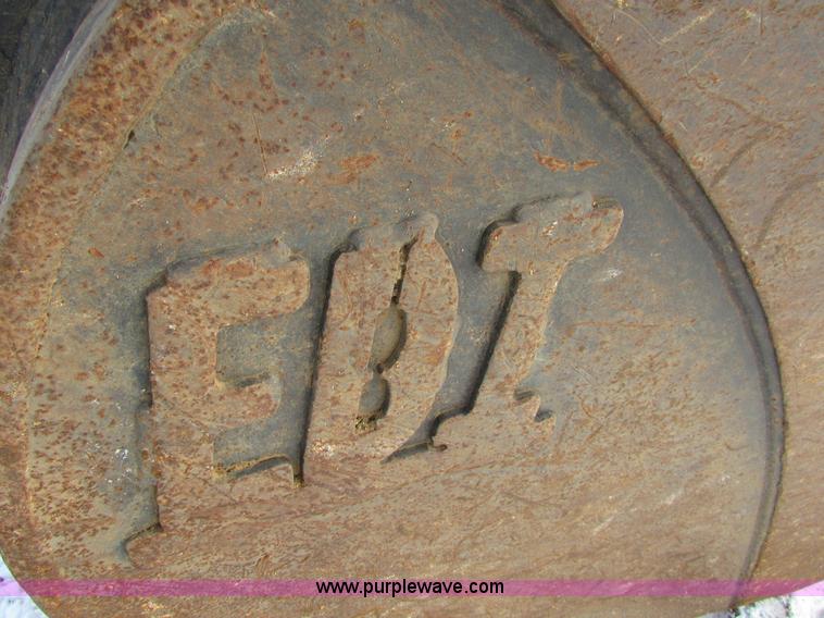 image for item I6613 2001 Kobelco SK-160 LC excavator