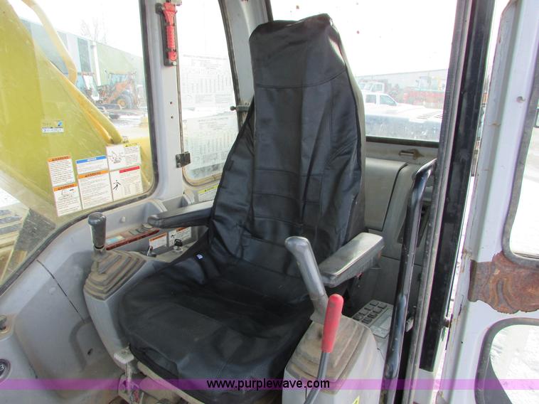 image for item I6613 2001 Kobelco SK-160 LC excavator