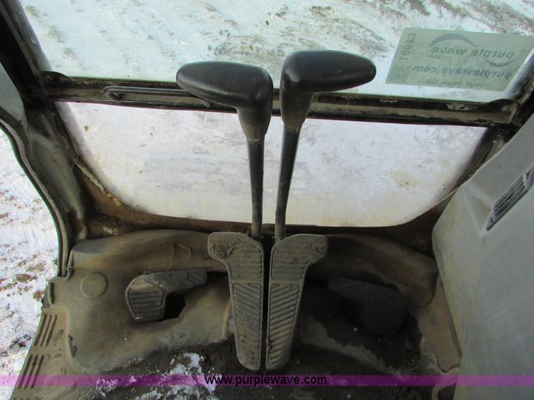 image for item I6613 2001 Kobelco SK-160 LC excavator