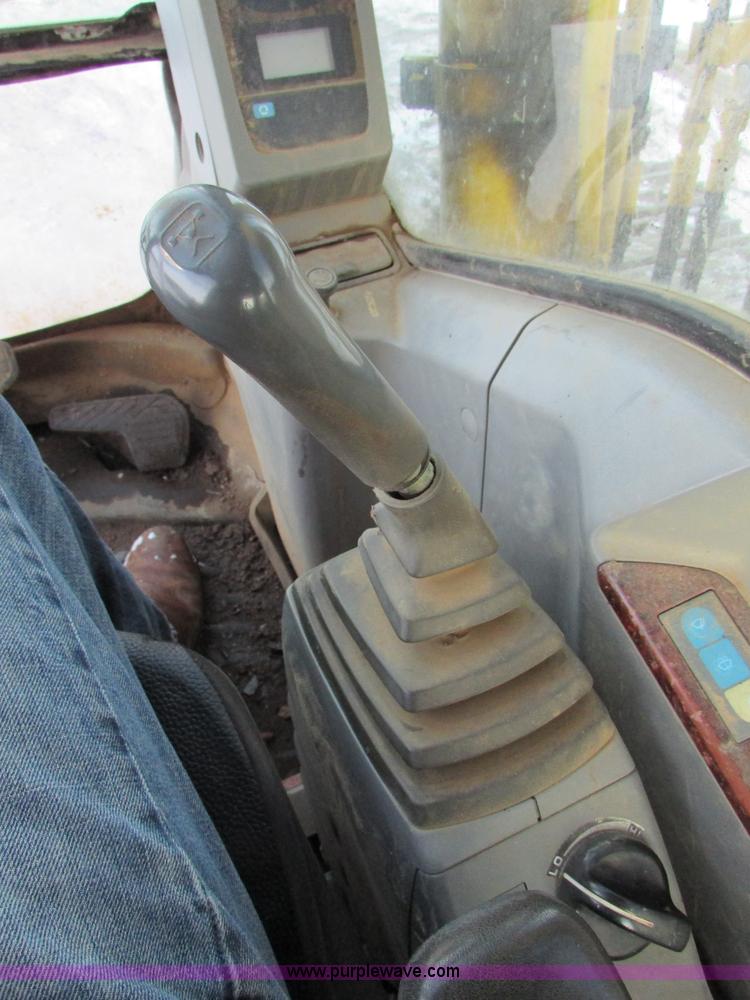 image for item I6613 2001 Kobelco SK-160 LC excavator