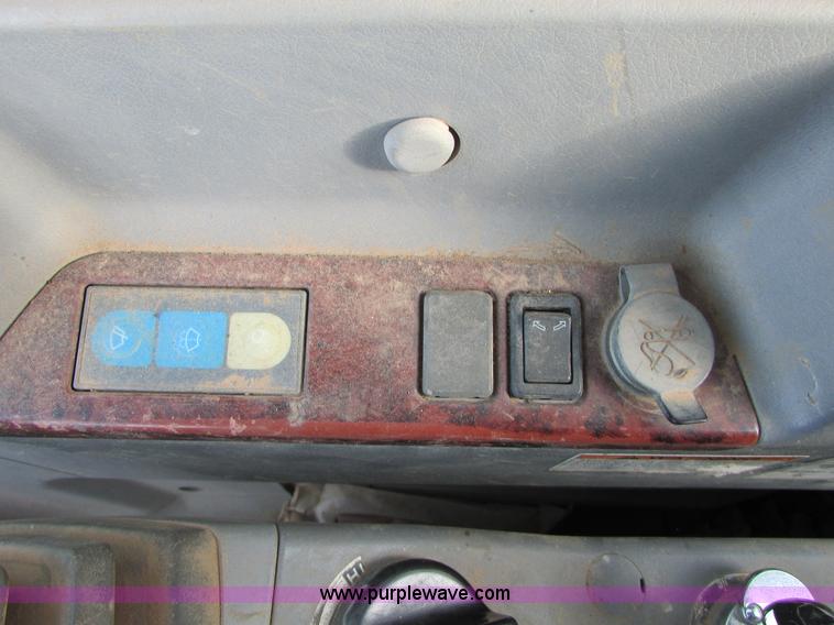 image for item I6613 2001 Kobelco SK-160 LC excavator