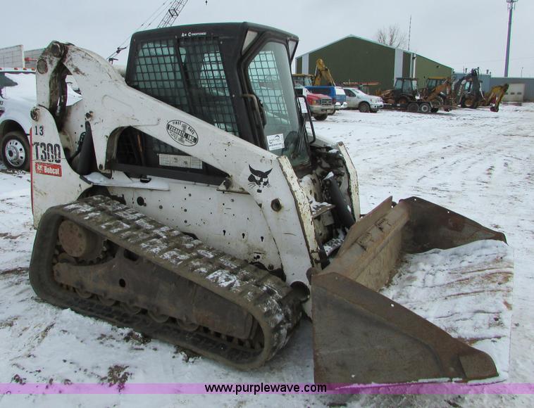 image for item I6614 2010 Bobcat T300 skid steer