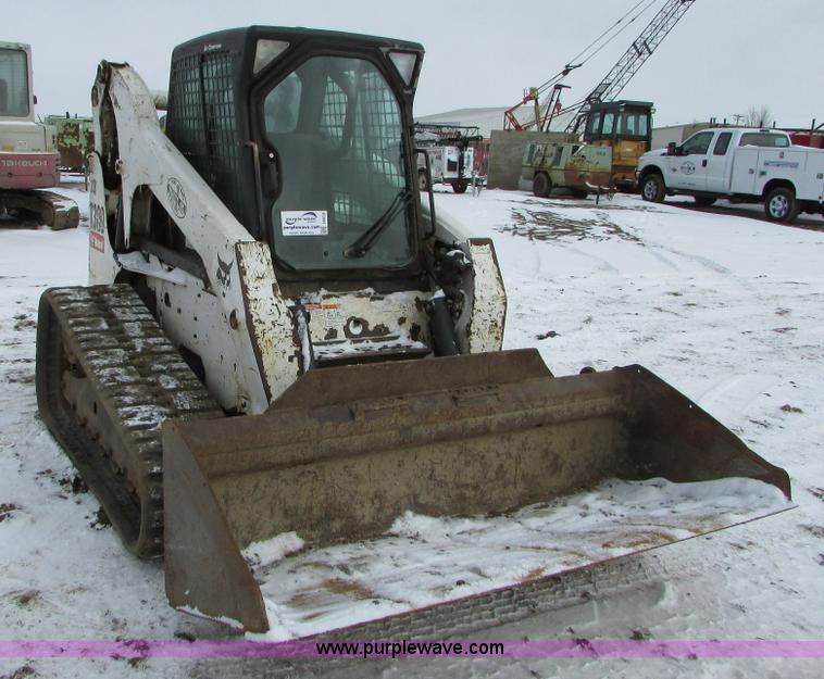 image for item I6614 2010 Bobcat T300 skid steer