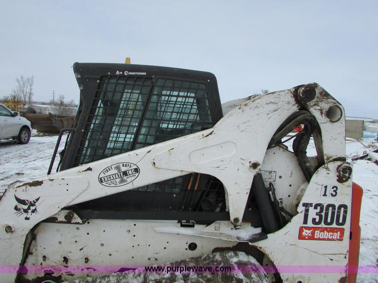 image for item I6614 2010 Bobcat T300 skid steer