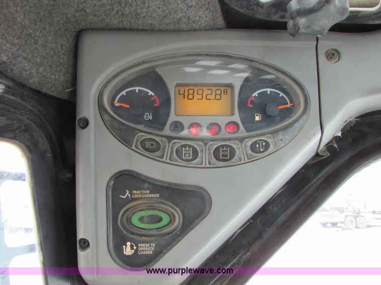 image for item I6614 2010 Bobcat T300 skid steer