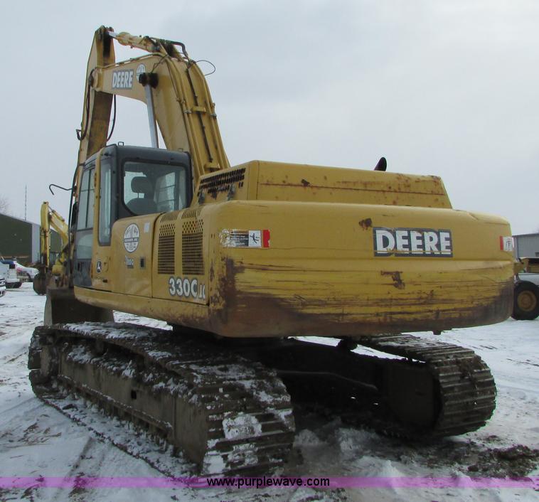image for item I6615 2005 John Deere 330C LC excavator