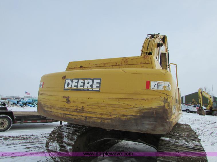 image for item I6615 2005 John Deere 330C LC excavator
