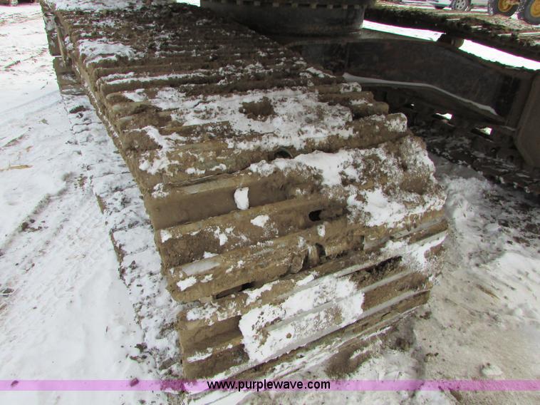 image for item I6615 2005 John Deere 330C LC excavator