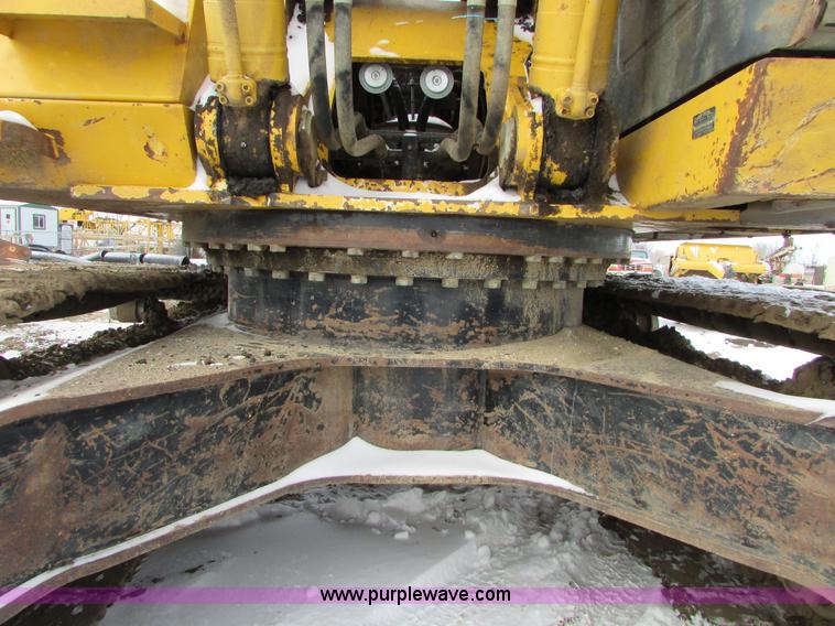 image for item I6615 2005 John Deere 330C LC excavator