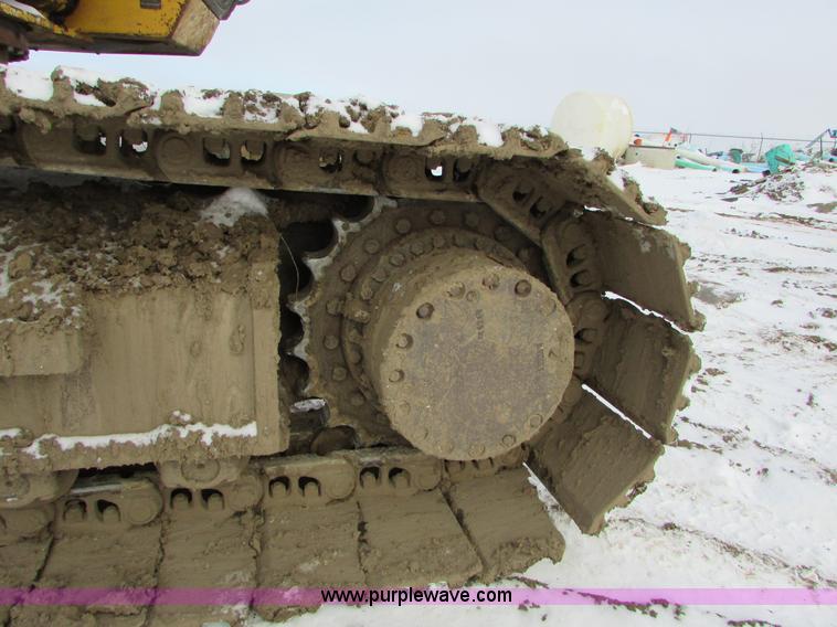 image for item I6615 2005 John Deere 330C LC excavator