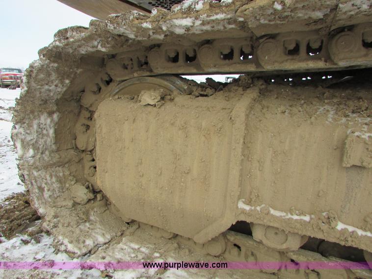 image for item I6615 2005 John Deere 330C LC excavator