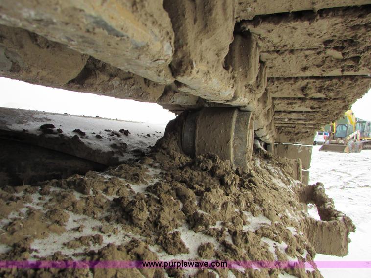 image for item I6615 2005 John Deere 330C LC excavator