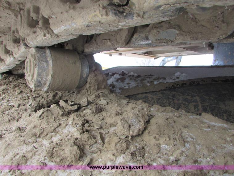 image for item I6615 2005 John Deere 330C LC excavator