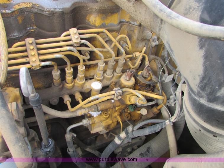 image for item I6615 2005 John Deere 330C LC excavator