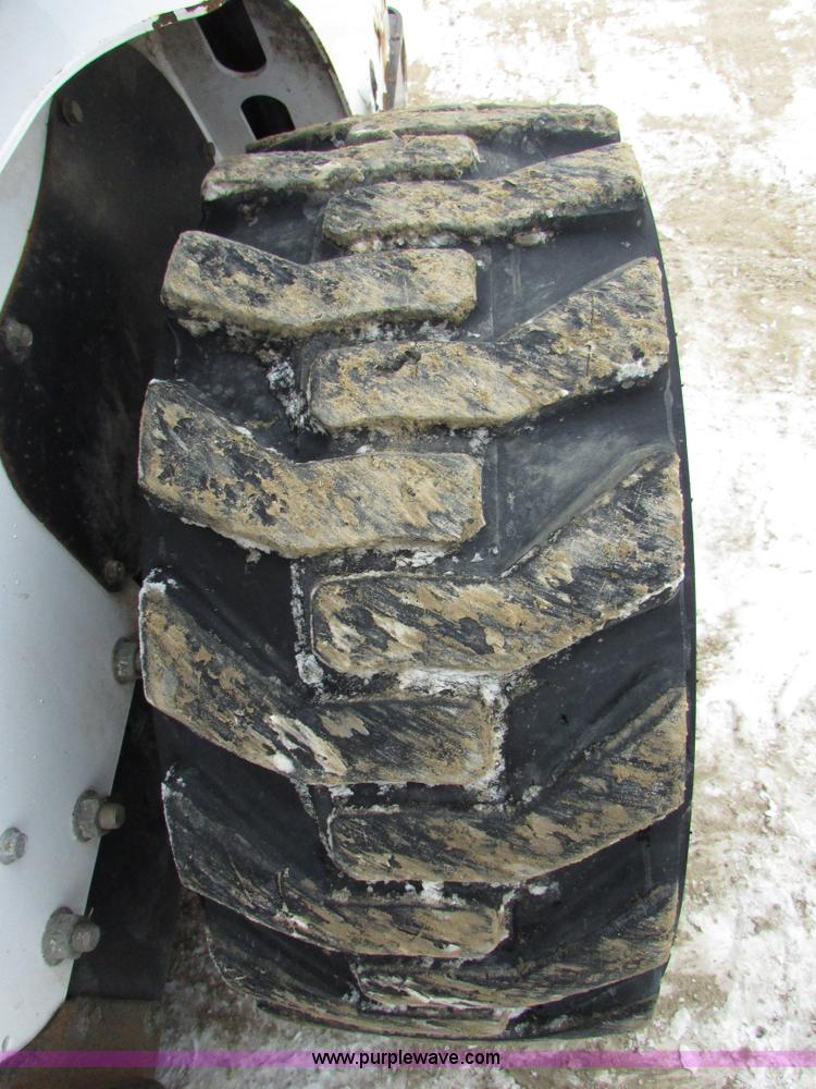 image for item I6639 2013 Bobcat S750 skid steer