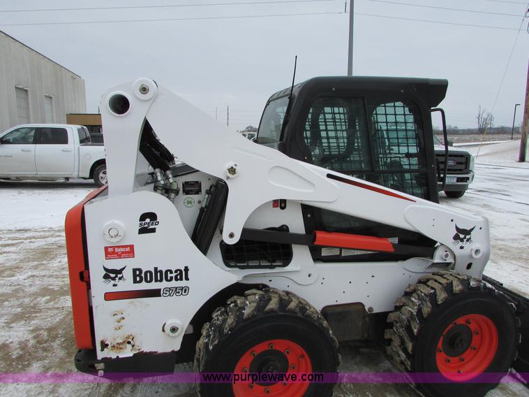 image for item I6639 2013 Bobcat S750 skid steer