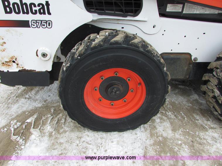 image for item I6639 2013 Bobcat S750 skid steer