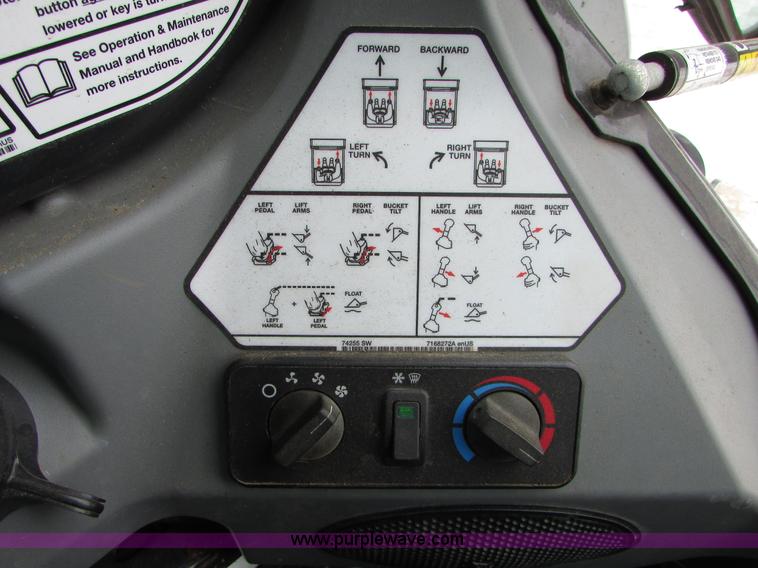 image for item I6639 2013 Bobcat S750 skid steer