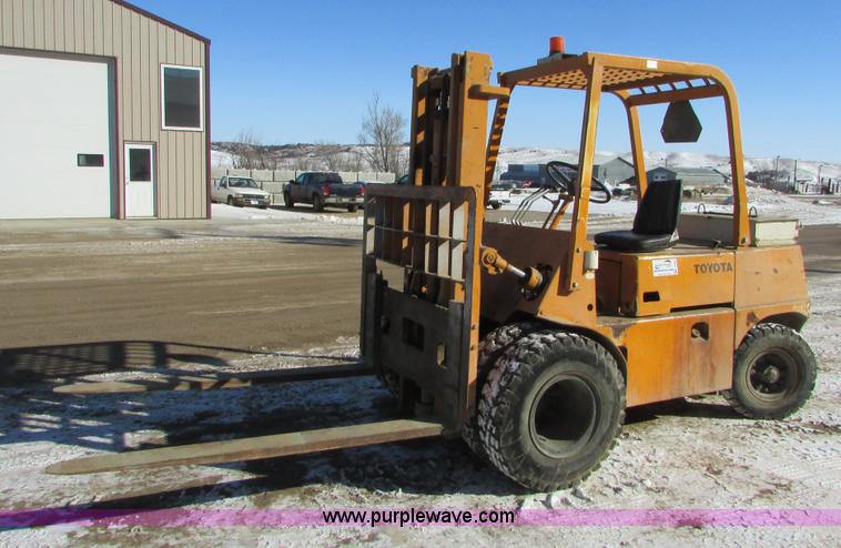 image for item I6655 Toyota 02-2FG40 forklift