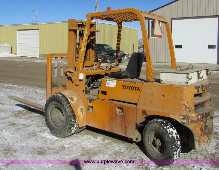 image for item I6655 Toyota 02-2FG40 forklift