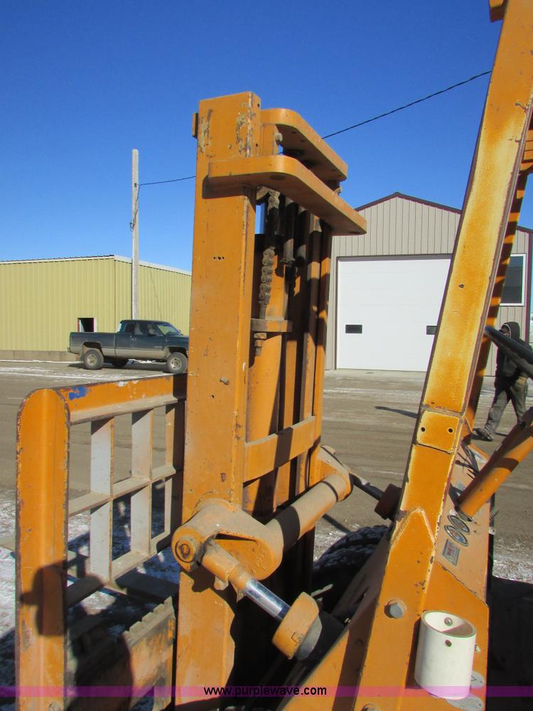 image for item I6655 Toyota 02-2FG40 forklift