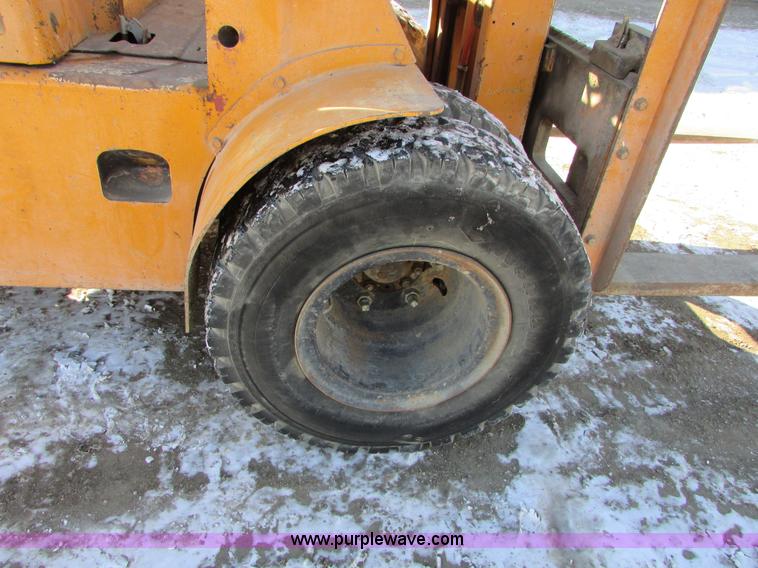 image for item I6655 Toyota 02-2FG40 forklift