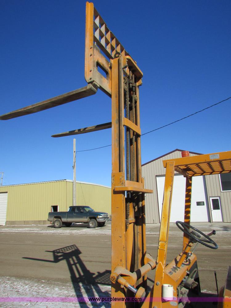 image for item I6655 Toyota 02-2FG40 forklift