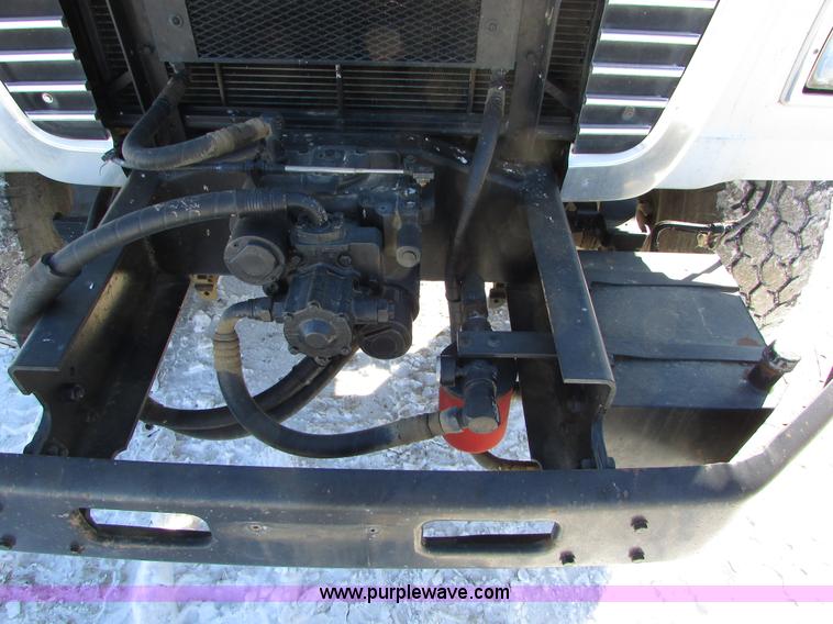 image for item I6656 1989 Ford L9000 mixer truck