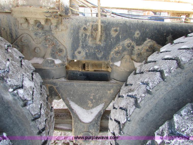 image for item I6656 1989 Ford L9000 mixer truck