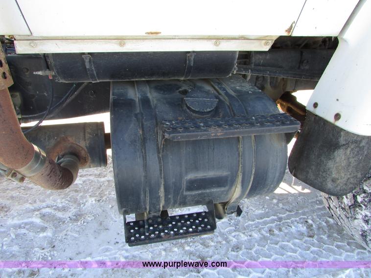 image for item I6656 1989 Ford L9000 mixer truck