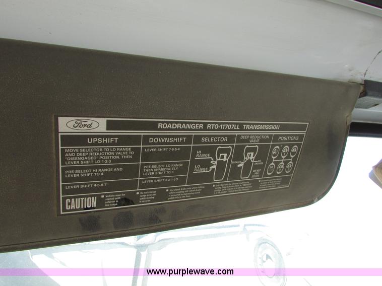 image for item I6656 1989 Ford L9000 mixer truck