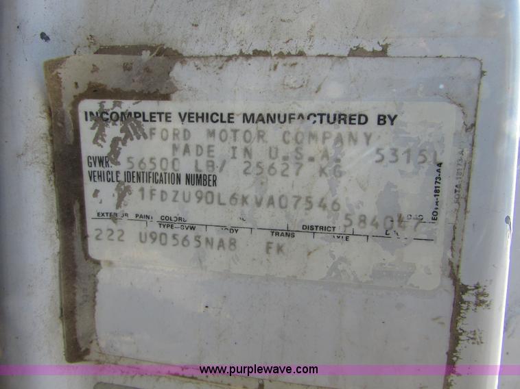 image for item I6656 1989 Ford L9000 mixer truck