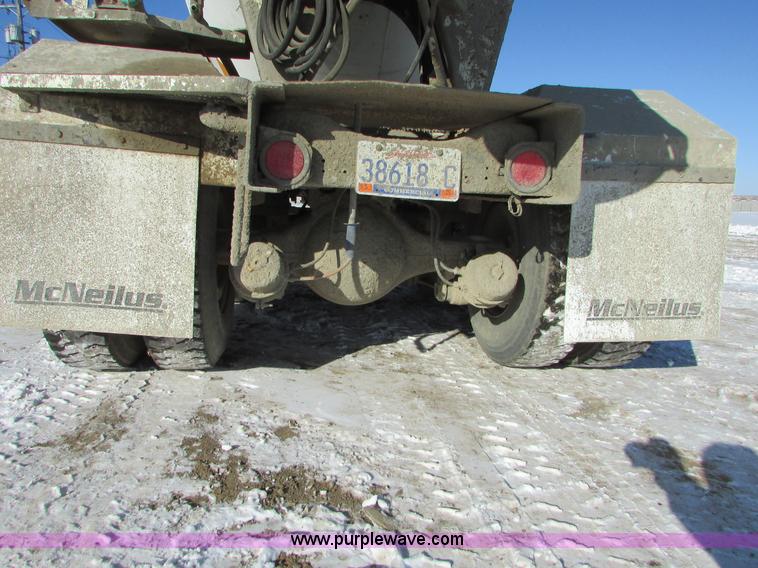 image for item I6657 1988 Ford L9000 mixer truck