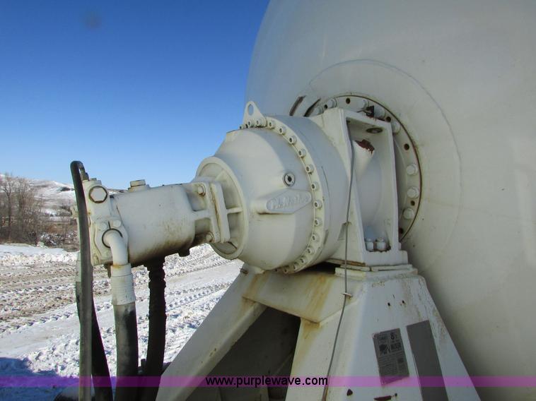 image for item I6657 1988 Ford L9000 mixer truck