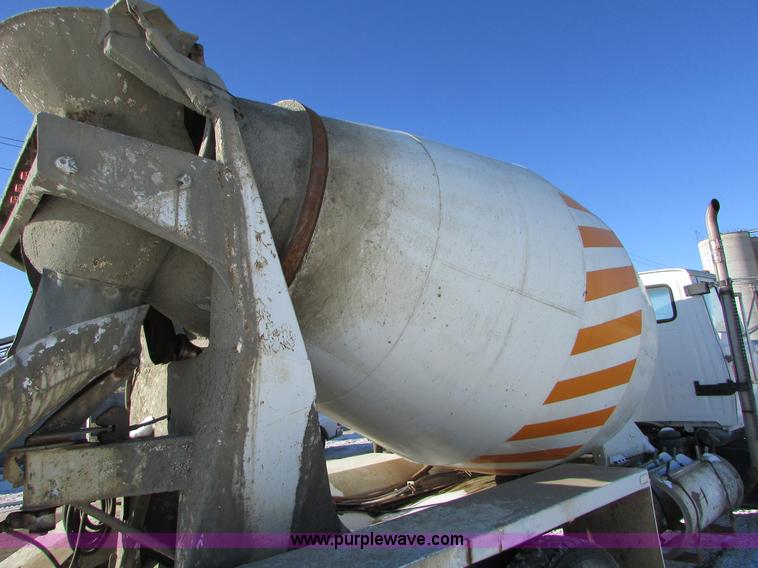 image for item I6657 1988 Ford L9000 mixer truck