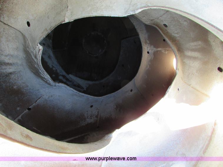 image for item I6657 1988 Ford L9000 mixer truck