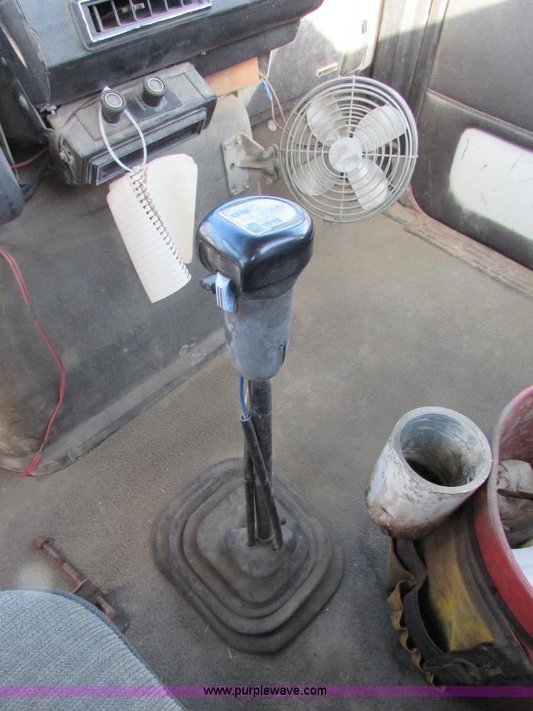 image for item I6657 1988 Ford L9000 mixer truck