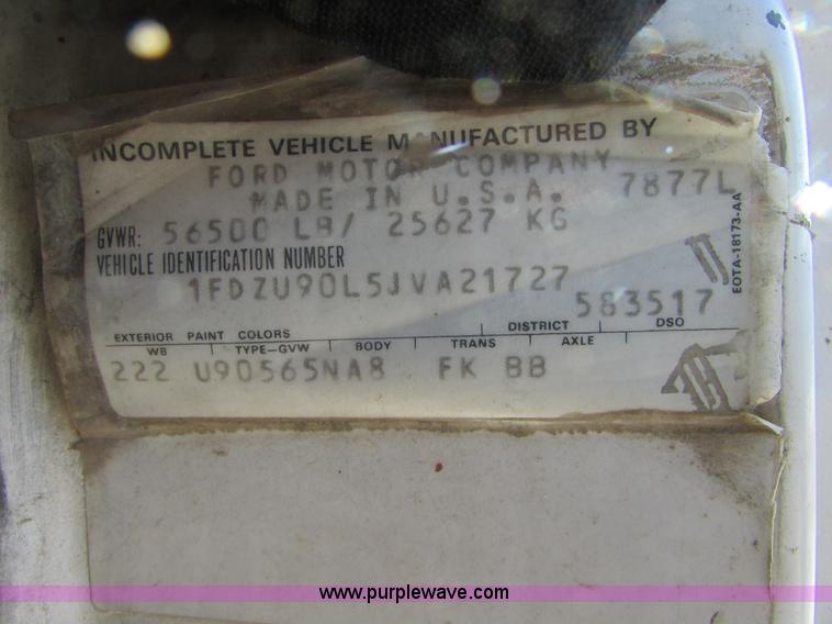 image for item I6657 1988 Ford L9000 mixer truck