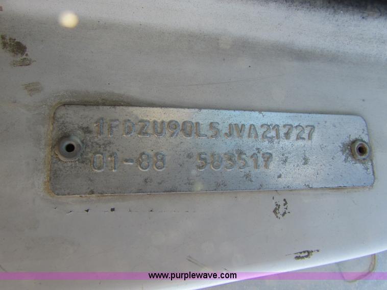 image for item I6657 1988 Ford L9000 mixer truck