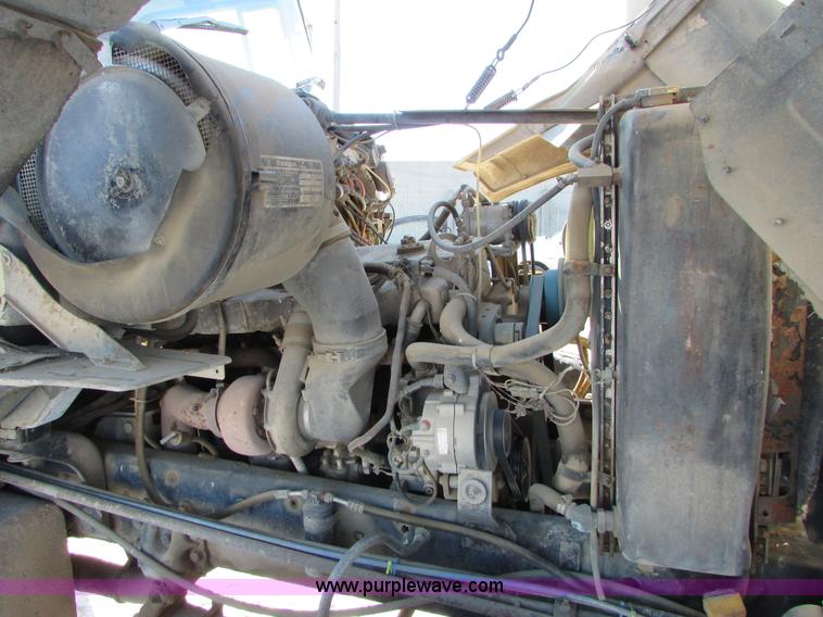 image for item I6657 1988 Ford L9000 mixer truck